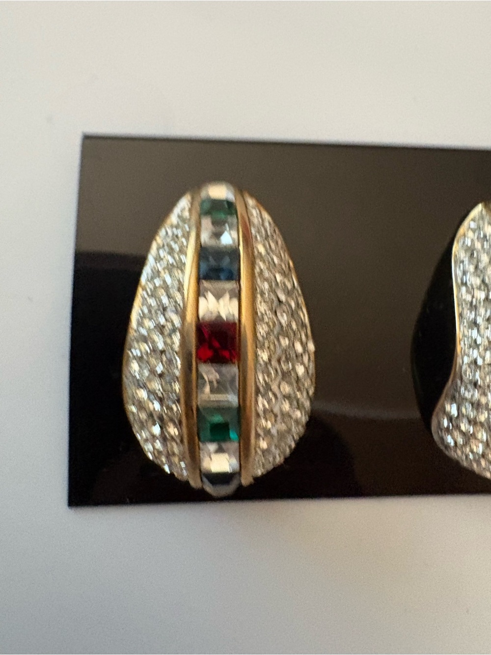 Vintage 80s Glam Rhinestone Clip-On Earrings | New on Card | Bold Statement - Picture 3 of 3